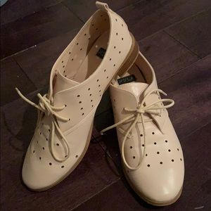 NYLA shoes size 11 women’s light pink vintage feel